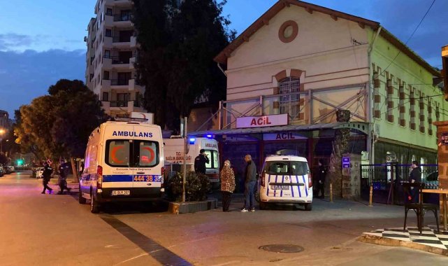 Kalbinden bıçaklanan genç hastaneye kaldırıldı