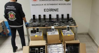 Kapıkule'de 3,7 milyon liralık akıllı telefon ekranı ele geçirildi
