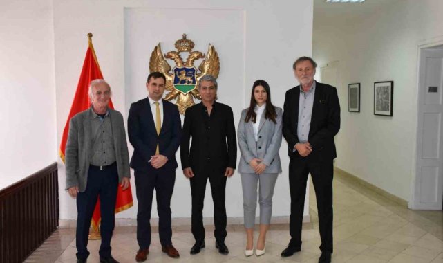 Karadağ'da ziyaretlerde bulundu