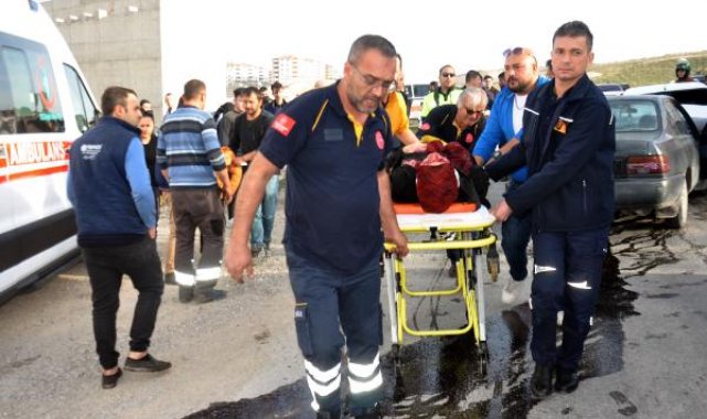 Karaman'da iki otomobil çarpıştı: 2'si çocuk 5 yaralı