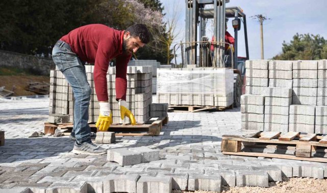 Karesi Belediyesi'nden 468 bin metrekare parke taşı