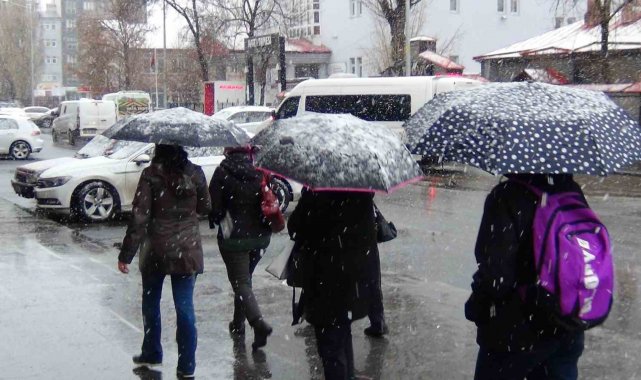 Kars beyaza büründü