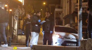 Kartal'da park halindeki otomobile silahlı saldırı: 2 ölü, 2 yaralı