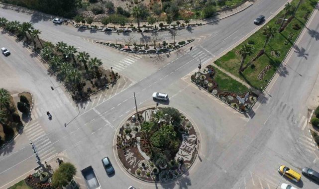 Kaş Kalkan'daki peyzaj çalışmasında 4 bin bitki dikildi