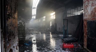 Kayseri'de bahçe mobilyaları fabrikasında yangın 