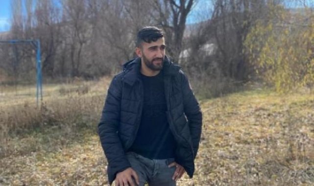 Kayseri'de lokomotifin çarptığı TIR'ın sürücüsü öldü