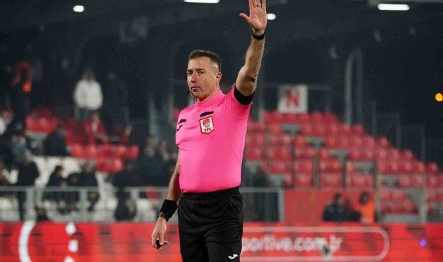Kayserispor - Kasımpaşa maçını Hüseyin Göçek yönetecek