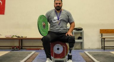 Kazada bacağını kaybeden Orhun, 3 ayda halterde madalya kazandı