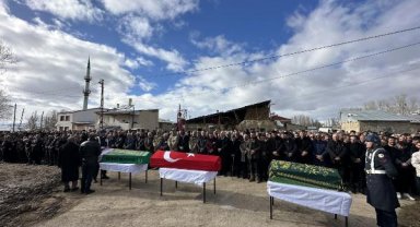 Kazada ölen uzaman çavuş, eşi ve kızı toprağa verildi