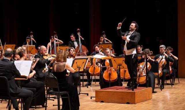 Keman virtüozü Maxim Vengerov depremzedeler için çaldı
