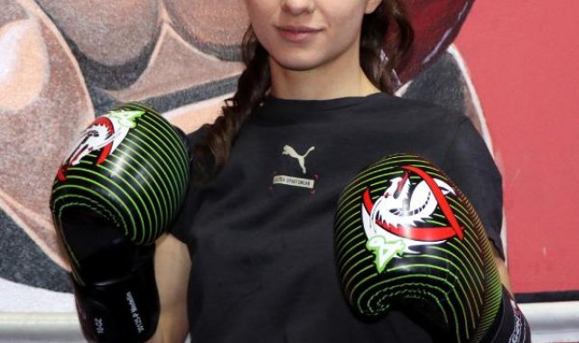 Kilo almak için geldiği fitness salonunda muaythaiye başlayan Ayşe, Avrupa Şampiyonu oldu