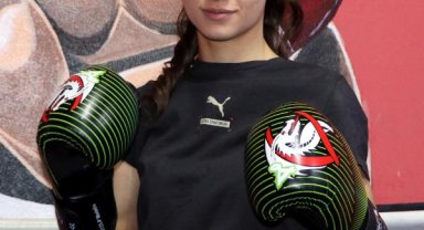 Kilo almak için geldiği fitness salonunda muaythaiye başlayan Ayşe, Avrupa Şampiyonu oldu