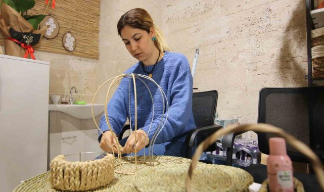 Kırşehir'in ilk hasır işlemecisi kadın zanaatkarı hayallerinin peşinden koştu
