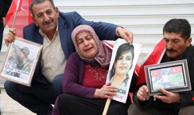 Kızı için evlat nöbetine katılan anne: Biz, hakkımız olan evlatlarımızı istiyoruz
