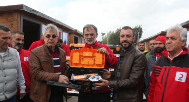 Kızılay'dan, Hatay'da mağdur esnafa malzeme desteği