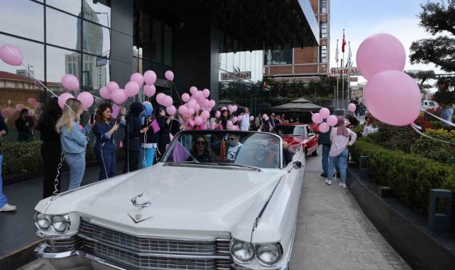 Klasik otomobil tutkunları kanserde erken teşhise dikkat çekmek için yola çıktı