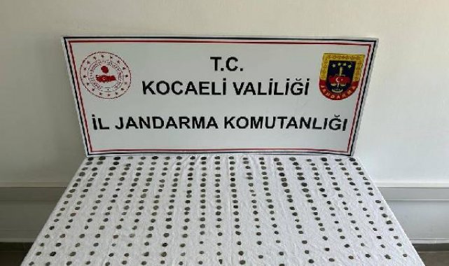 Kocaeli'de 498 sikke ile 7 tarihi obje ele geçirildi