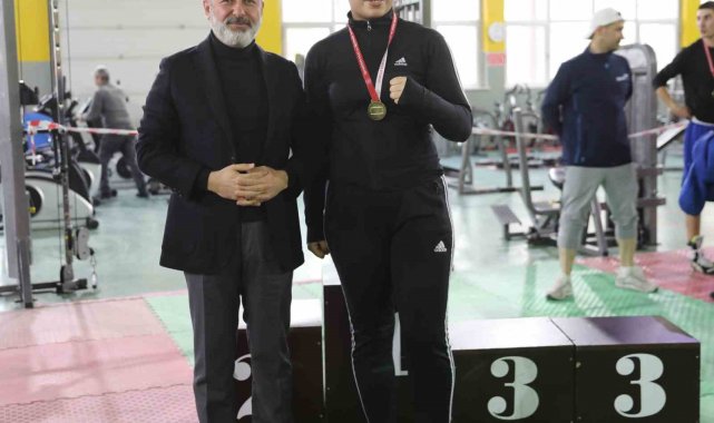 Kocasinan'ın boks sporcuları Türkmen Ve Tayyar, Türkiye ikincisi oldu