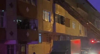 Küçükçekmece'de annesini bıçaklayıp intihar girişiminde bulundu