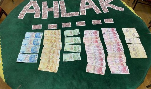 Kumar oynarken yakalanan 10 kişiye 40 bin lira ceza