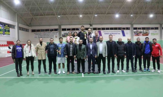 Kurtuluş Tenis Turnuvası sona erdi