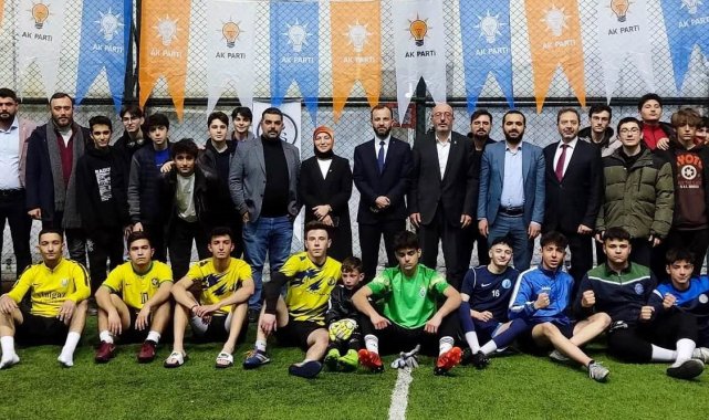 Kütahya AK Gençlikten liseler arası futbol turnuvası