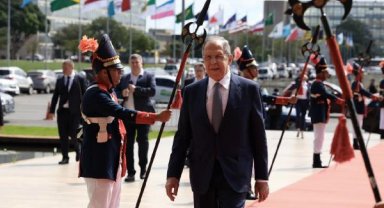 Lavrov: Çatışmanın en kısa sürede sona ermesini umuyoruz