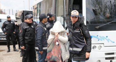 Liderinin kendini terzi' diye tanıttığı suç örgütüne 'Makas' operasyonunun şüphelileri adliyede