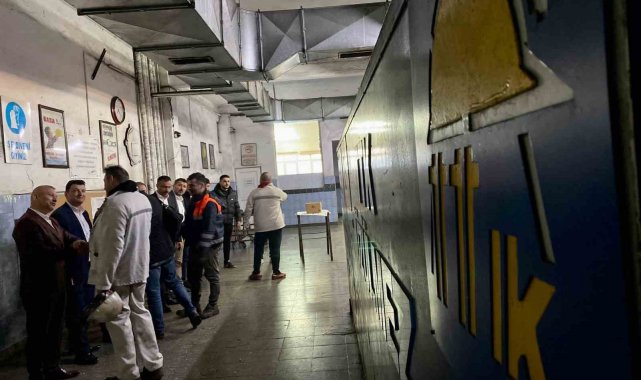 Madenciler bayramlaşarak kazasız üretim diledi