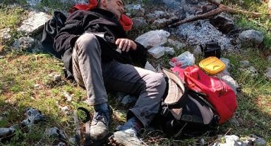 Mantar toplarken kayalıklardan düştü, 9 saatte kurtarıldı