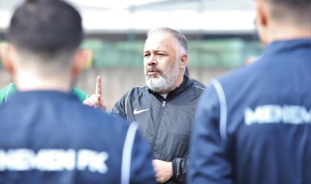 Menemen FK'da Özden Töraydın'la yollar ayrıldı