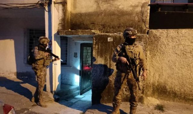 Mersin'de Kökünü Kurutma Operasyonu: 70 gözaltı