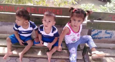 Mersin'deki yangında üçüzlerden ölen 2 kardeş defnedildi