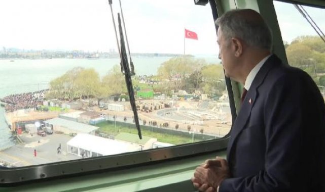 Milli Savunma Bakanlığı TCG Anadolu'nun Sarayburnu'ndan ayrıldığı anları paylaştı
