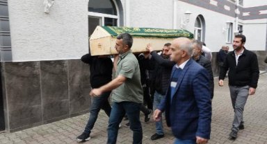Minibüsün çarpmasıyla ölen İnci Su, son yolculuğuna uğurlandı