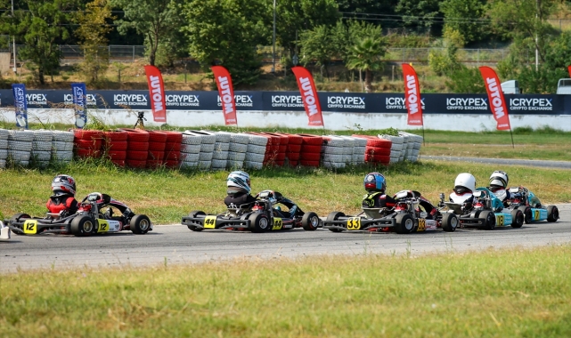 MOTUL 2023 Türkiye Karting Şampiyonası'nın ilk ayağı Kocaeli'de başladı