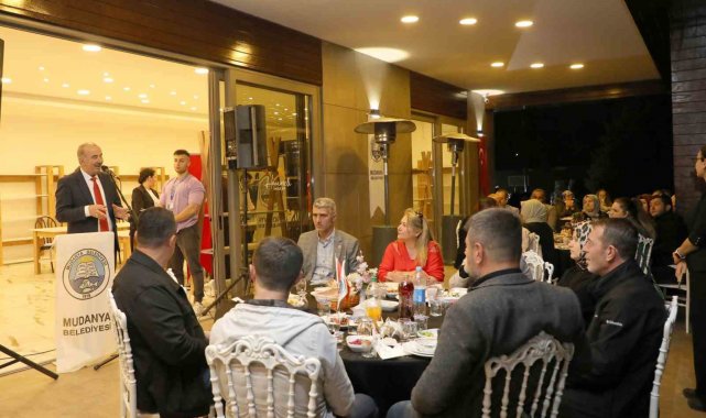 Mudanya Belediyesi muhtarları iftarda ağırladı