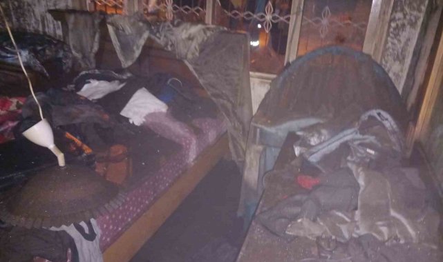Müstakil evde çıkan yangın eşyaları kullanılamaz hale getirdi