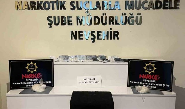 Nevşehir'de uyuşturucu taciri 2 şüpheli tutuklandı