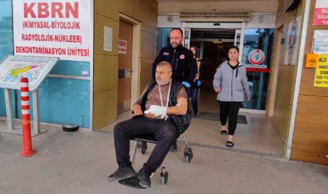 Oğlunun husumetlisi iki kardeş tarafından tüfek ve tabancayla vuruldu