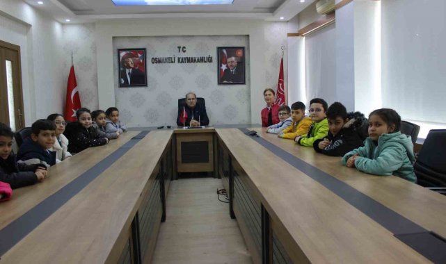 Öğrencilerden Kaymakam Ünal'a ziyaret