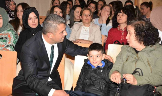 Okul öncesi öğretmenlerine otizm anlatıldı