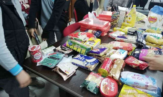 Ortaokul öğrencilerinden ramazan yardımı