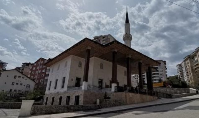 Oruçlarını 5 dakika erken açtılar