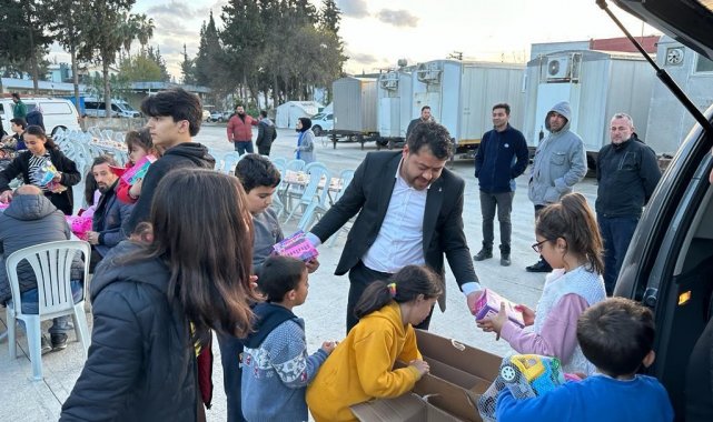 Osmaniye Milletvekili Aday Adayı Keleş, depremzedelerle iftar yaptı