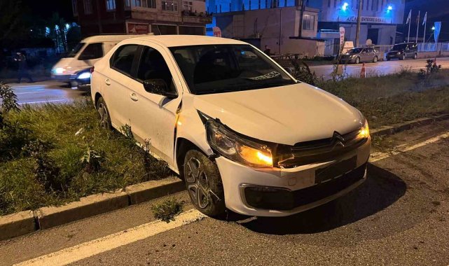 Otomobil refüje çıktı: 1 yaralı