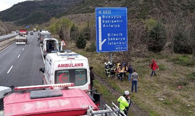 Otomobil şarampole devrildi: 1 ölü, 2 yaralı