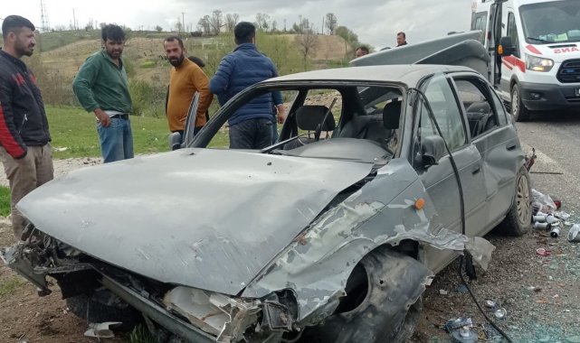 Otomobil şarampole devrildi: 4 Yaralı