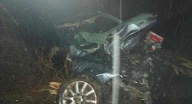 Otomobil şarampole devrildi: Uzman çavuş, eşi ve kızı öldü