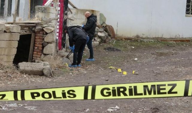 Otomobilde otururken yüzünden vuruldu, 12 gün sonra öldü